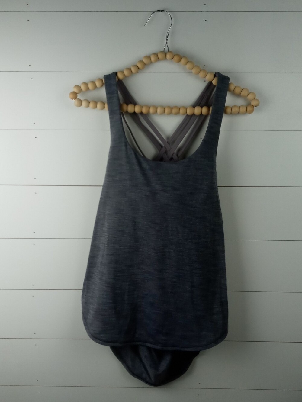 Lululemon Women's size 6 built in bra gray flowy tank bra is purple criss-cross